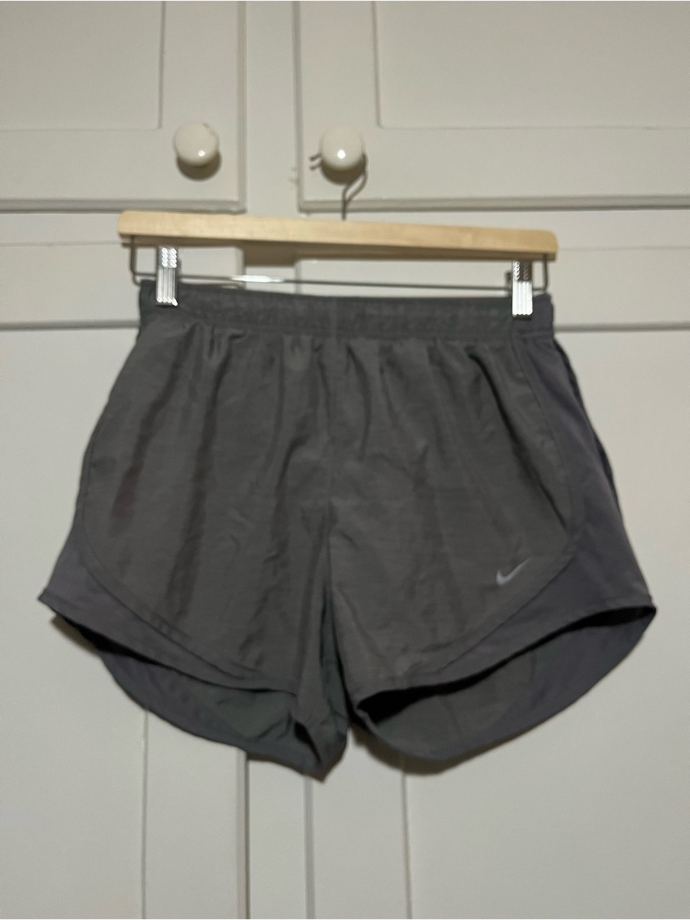 Nike Dri-FIT Gray Running Shorts Built-In Brief Liner Women’s Small